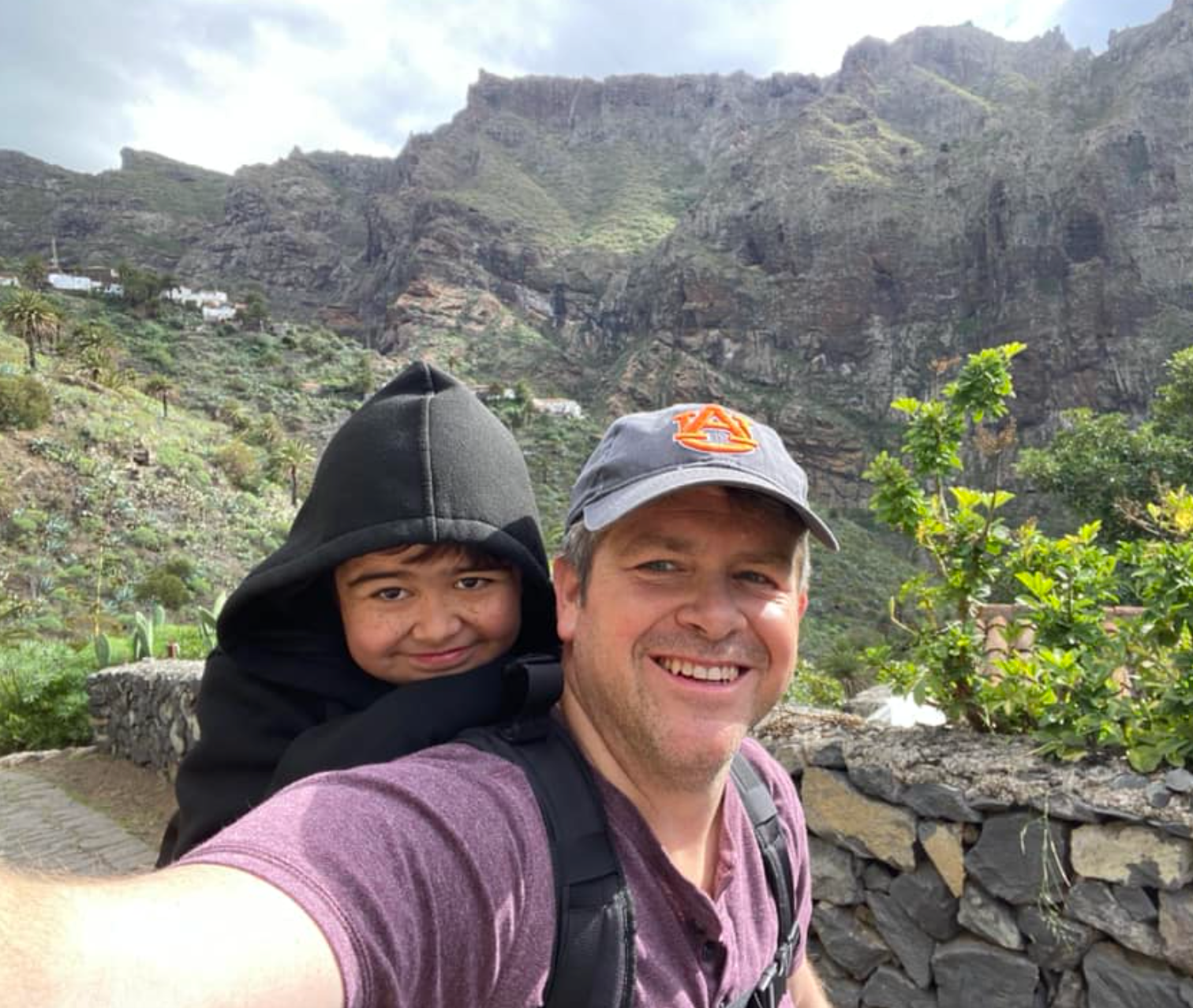 How to Hike With Multiple Children: Tips for Stress-Free Family Adventures